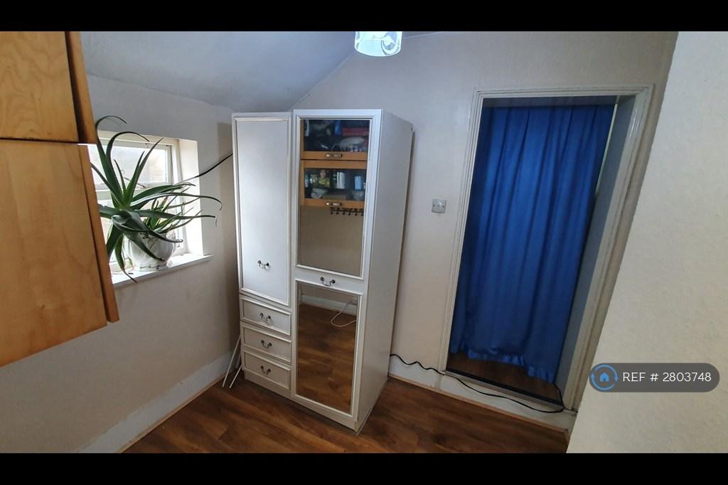 Office / Dressing Room