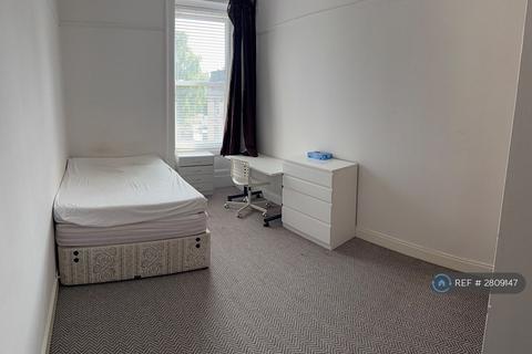undefined, Bell Street, Dundee, DD1
