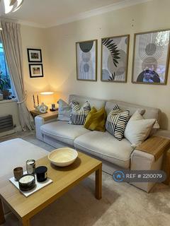 2 bedroom flat to rent, Bunning Way, London, N7
