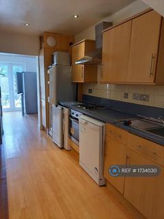4 bedroom terraced house to rent, Whitnell Court, London, SW15