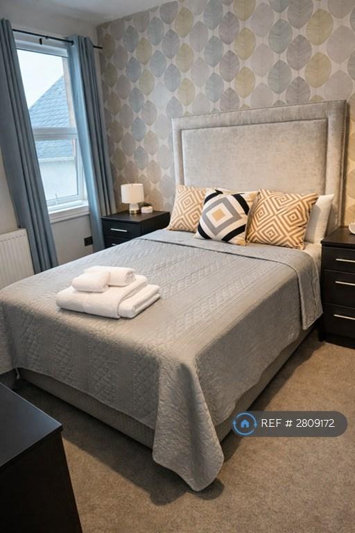 Sf - Spacious En-Suite