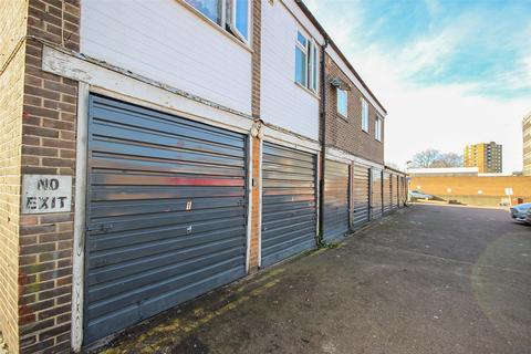 undefined, Greyfriars, Bedford, Bedfordshire, MK40