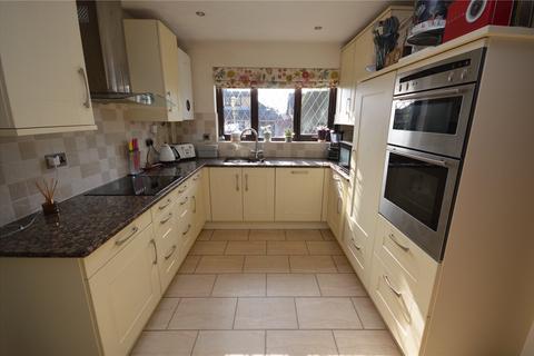 4 bedroom detached house for sale, Charndon Close, Luton, Bedfordshire, LU3