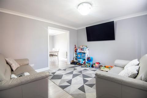 3 bedroom detached house for sale, Naseby Close, Wellingborough