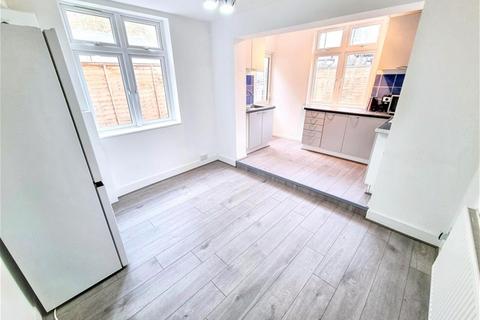1 bedroom flat to rent, Warwick Road, Stratford