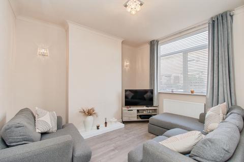 2 bedroom terraced house for sale, Lower Oxford Street, Castleford, WF10