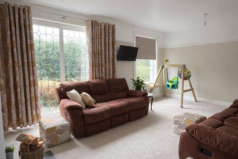 3 bedroom bungalow for sale, Launceston Road, Bodmin, Cornwall, PL31