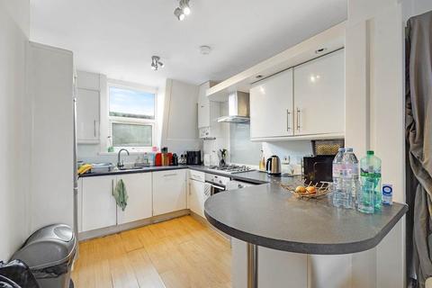 2 bedroom flat for sale, Brydges Road, London