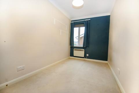 2 bedroom apartment for sale, Missenden Gardens, Burnham, Buckinghamshire, SL1