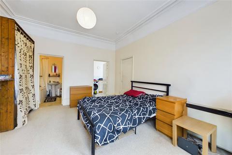 Studio to rent, London Road, Newbury, Berkshire, RG14