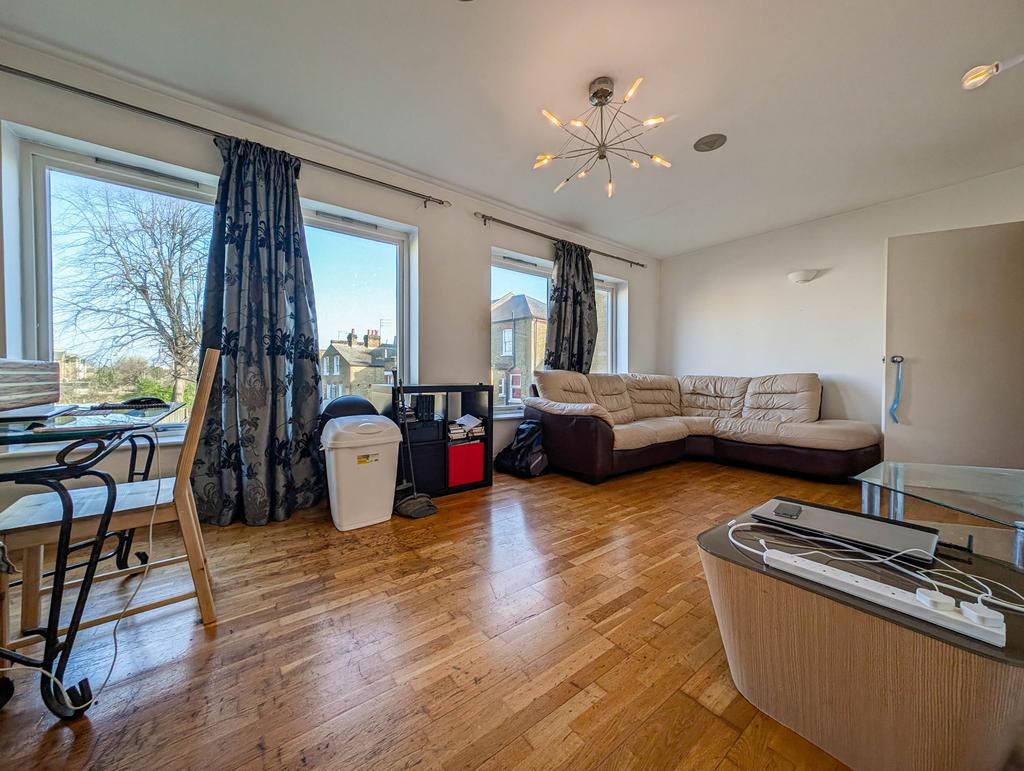 Apartment in London - View 2