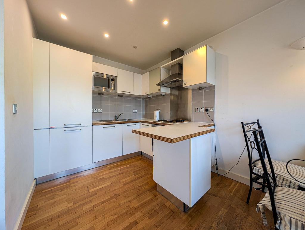 Apartment in London - More