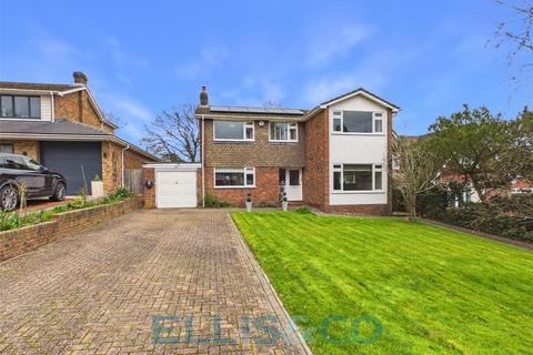 Vauxhall Gardens, Tonbridge, Kent, TN11