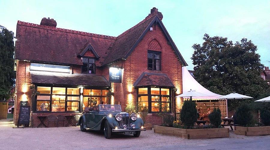 The Swan Food House.jpg