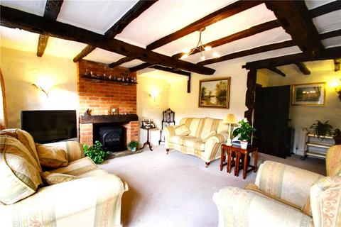 4 bedroom semi-detached house for sale, Willow Walk, Chertsey, Surrey, KT16