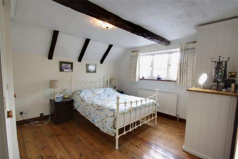 4 bedroom semi-detached house for sale, Willow Walk, Chertsey, Surrey, KT16