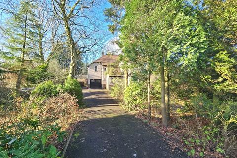 4 bedroom detached house for sale, Bury Road, Rawtenstall, Rossendale, BB4