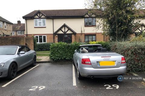 2 bedroom flat to rent, Peel Court, Slough, SL1