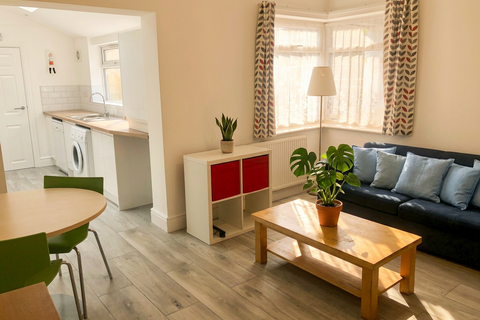 5 bedroom house to rent, Osmaston Street - 5 Bed, Lenton NG7