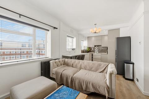 2 bedroom flat to rent, Emerson Court, SW19