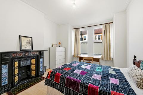 3 bedroom house to rent, Balvernie Grove, SW18