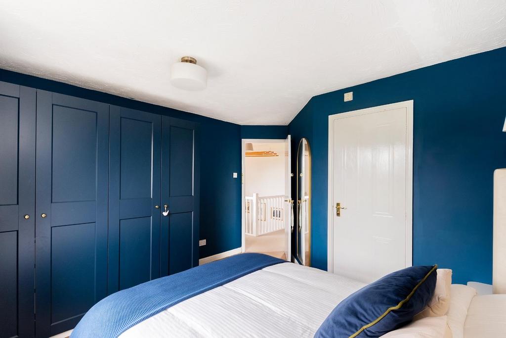 3 L1 RHD - Bedroom B.jpg