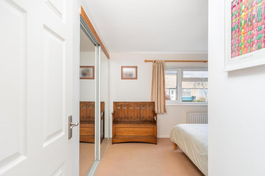 0 C8 GSG - Bedroom G.jpg
