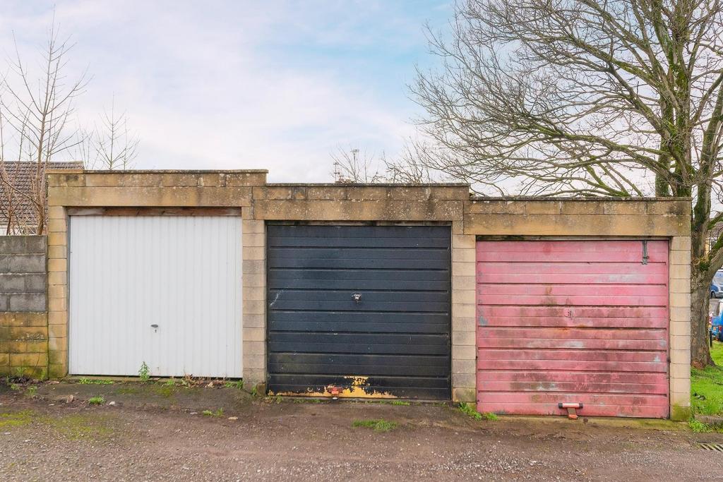 0 C8 GSG - Garage A.jpg
