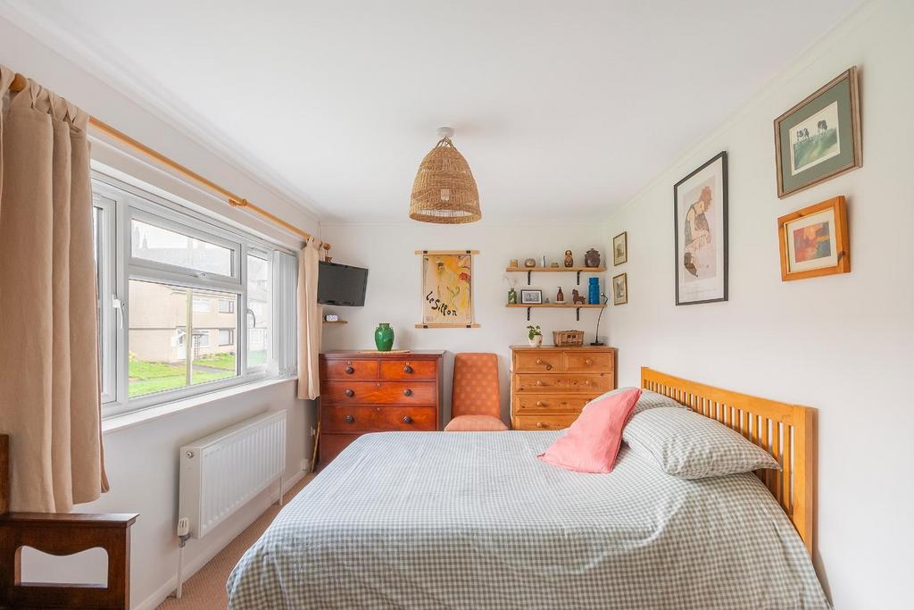 0 C8 GSG - Bedroom E.jpg