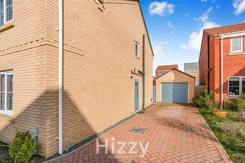 3 bedroom detached house for sale, Garman Way, Hadleigh IP7