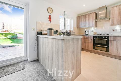3 bedroom detached house for sale, Garman Way, Hadleigh IP7