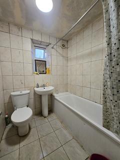 undefined, Leader Avenue, London E12