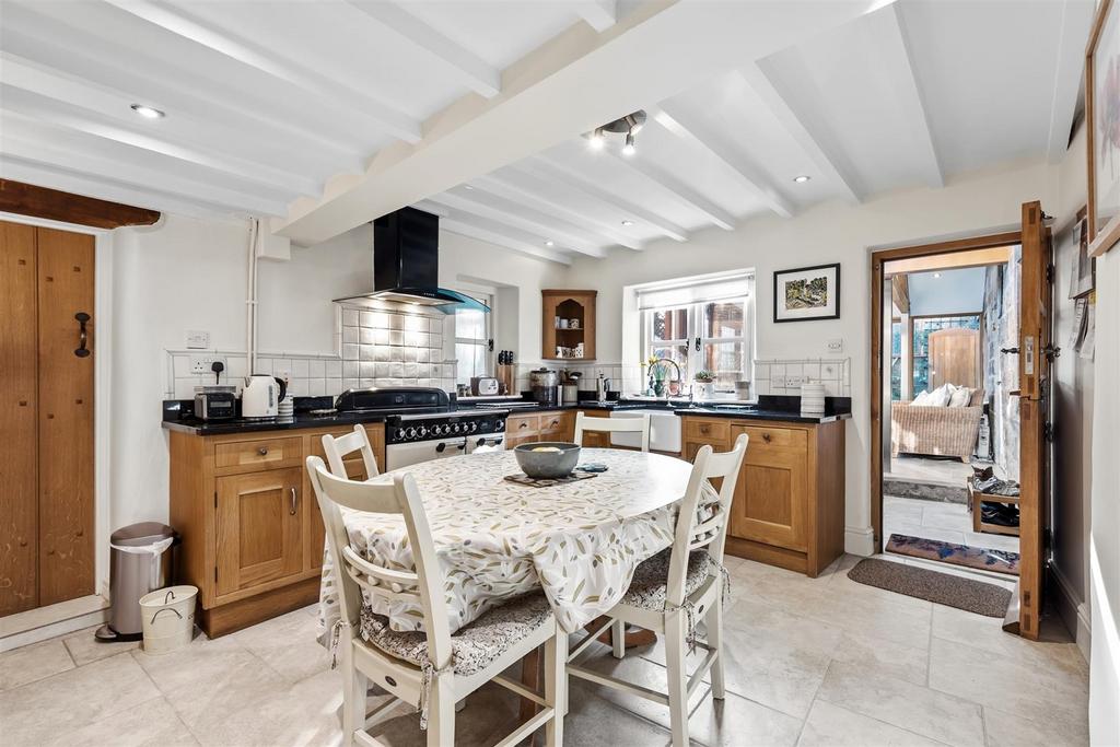 Kitchen.jpg