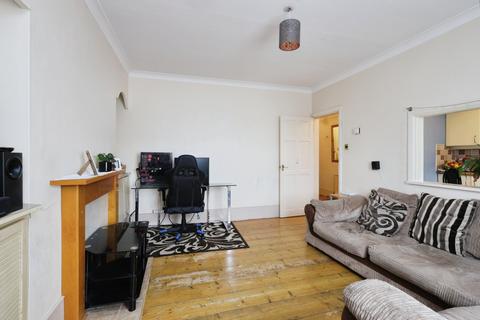 1 bedroom flat for sale, Hyde Gardens, Eastbourne, BN21