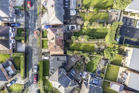 3 bedroom semi-detached house for sale, Coleridge Avenue, Wigan WN5