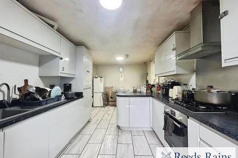 5 bedroom end of terrace house for sale, Duchy Road, Greater Manchester M6