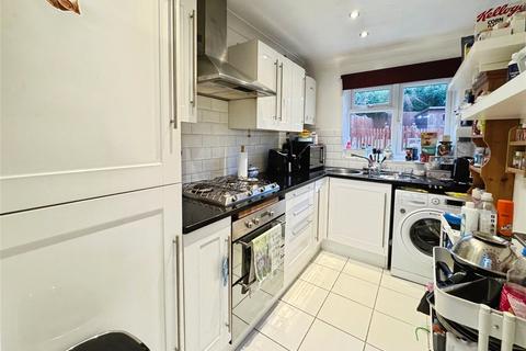 3 bedroom end of terrace house for sale, Lynwood Close, East Sussex TN37