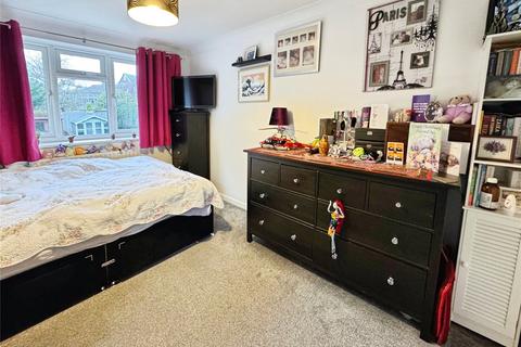3 bedroom end of terrace house for sale, Lynwood Close, East Sussex TN37
