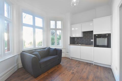 undefined, Cavendish Road, Redhill