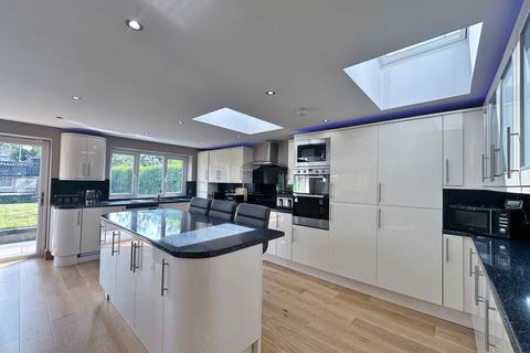 3 bedroom semi-detached bungalow for sale, Beech Avenue, Pensby, CH61