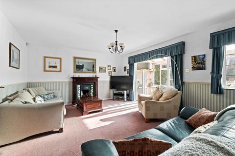 undefined, Victoria Avenue, South Croydon CR2