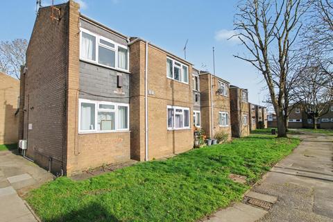 undefined, Robin Hood Close,  Farnborough , GU14