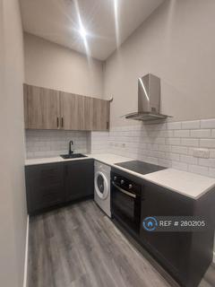 2 bedroom flat to rent, High St, Leighton Buzzard, LU7