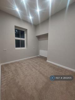 2 bedroom flat to rent, High St, Leighton Buzzard, LU7