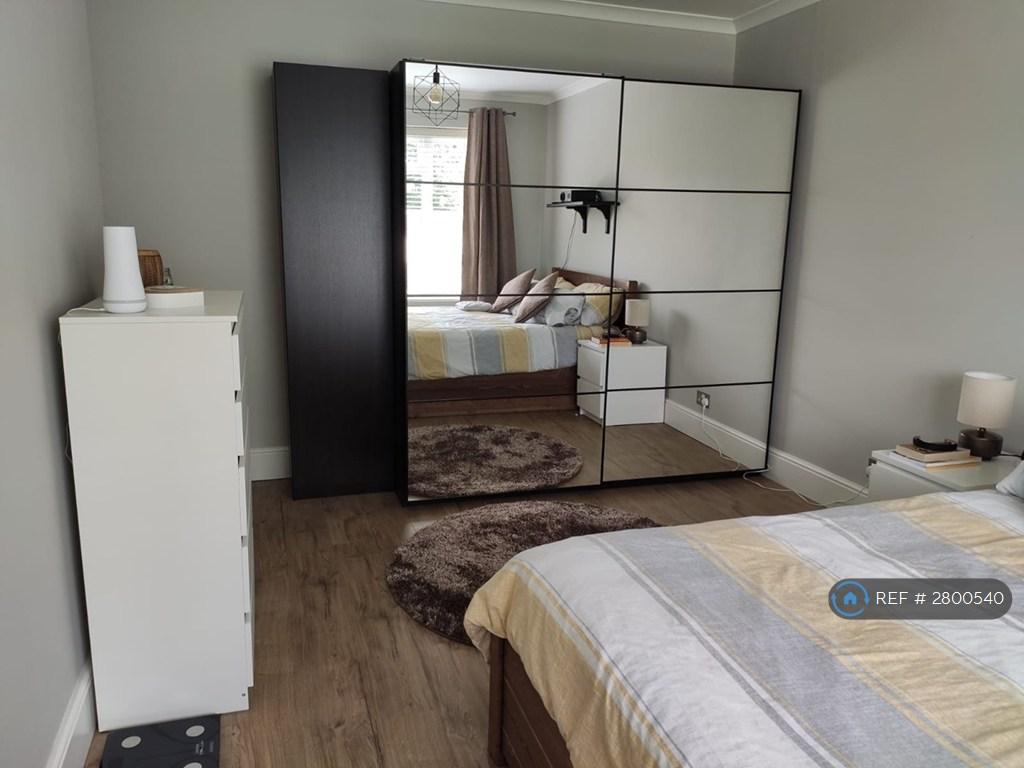 Main Bedroom 4
