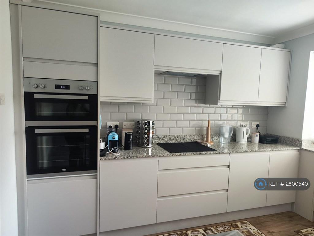 Kitchen 1