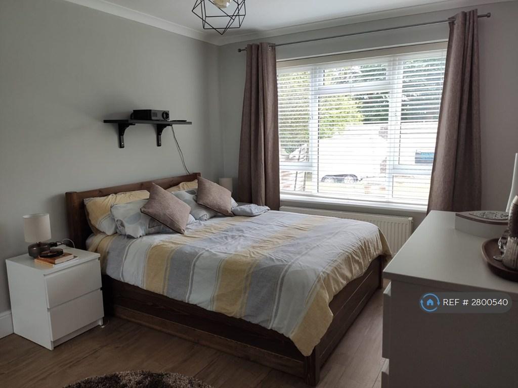 Main Bedroom 1
