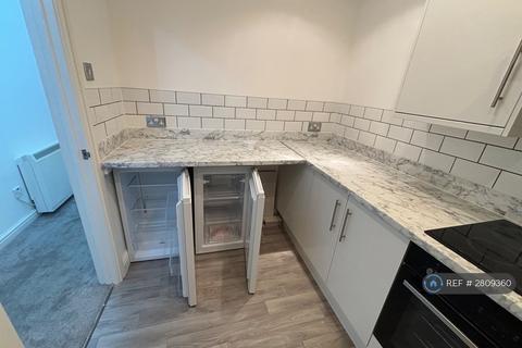 2 bedroom flat to rent, Bethcar Street, Ebbw Vale, NP23