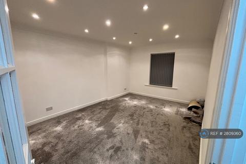 2 bedroom flat to rent, Bethcar Street, Ebbw Vale, NP23