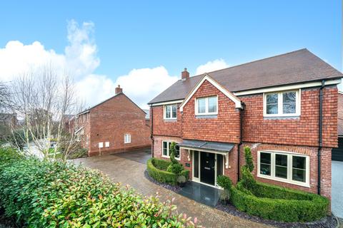 Chapel Drive, Aston Clinton, Aylesbury